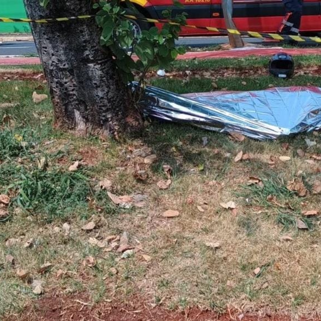 MOTOCICLISTA MORRE EM ACIDENTE NO CENTRO DE LONDRINA 