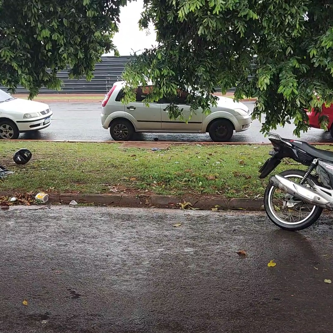 MOTOCICLISTA QUE MORREU EM ACIDENTE NA ZONA LESTE DE LONDRINA É SEPULTADO 