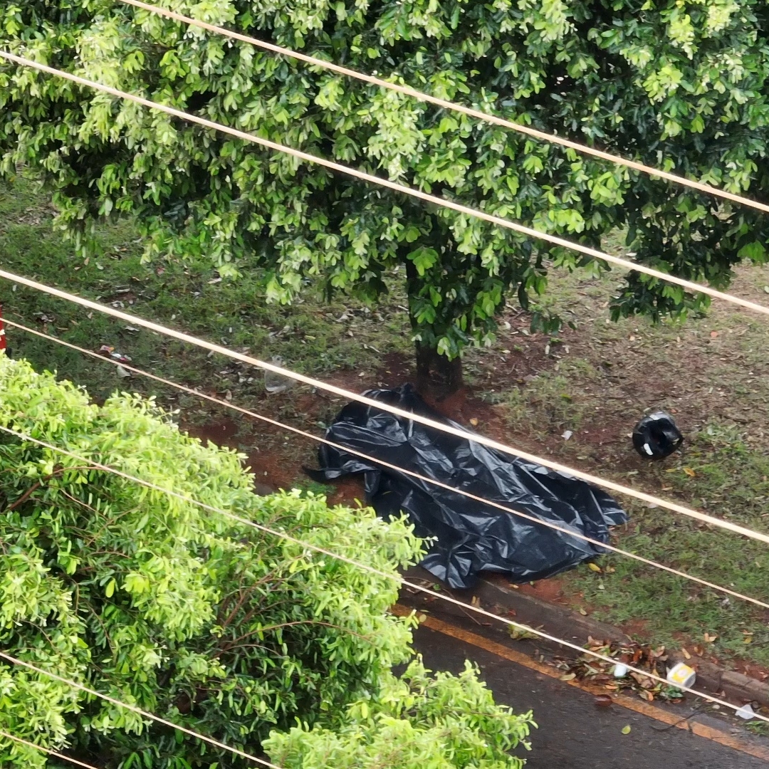 MOTOCICLISTA QUE MORREU EM ACIDENTE NA ZONA LESTE DE LONDRINA É SEPULTADO 