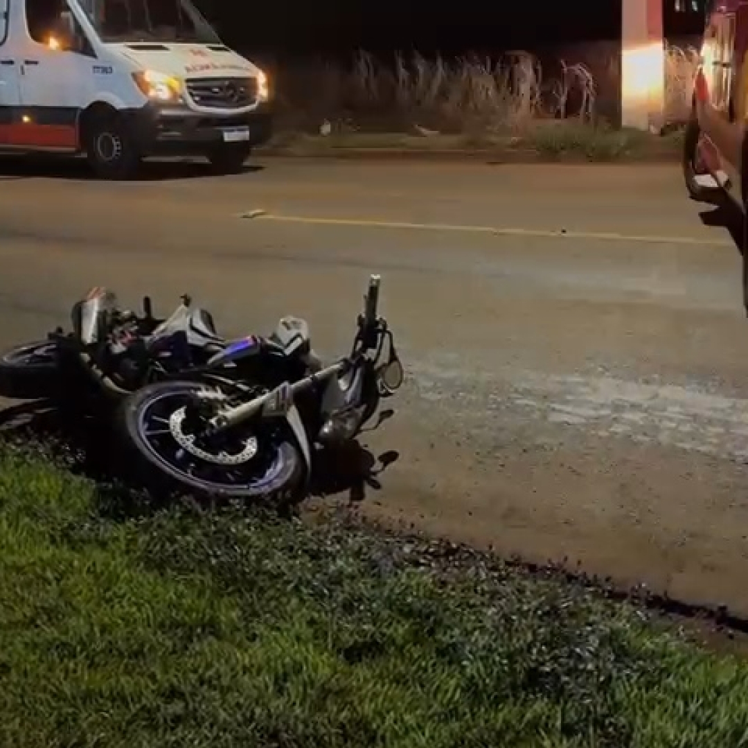 CORPO DE JOVEM MORTO EM ACIDENTE COM MOTO É SEPULTADO EM CAMBÉ 