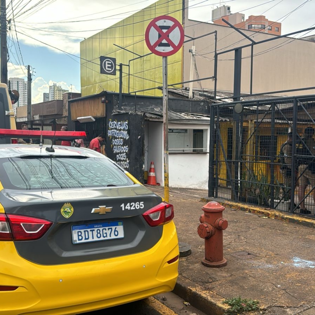 PM FECHA ESTACIONAMENTO NO CENTRO DE LONDRINA