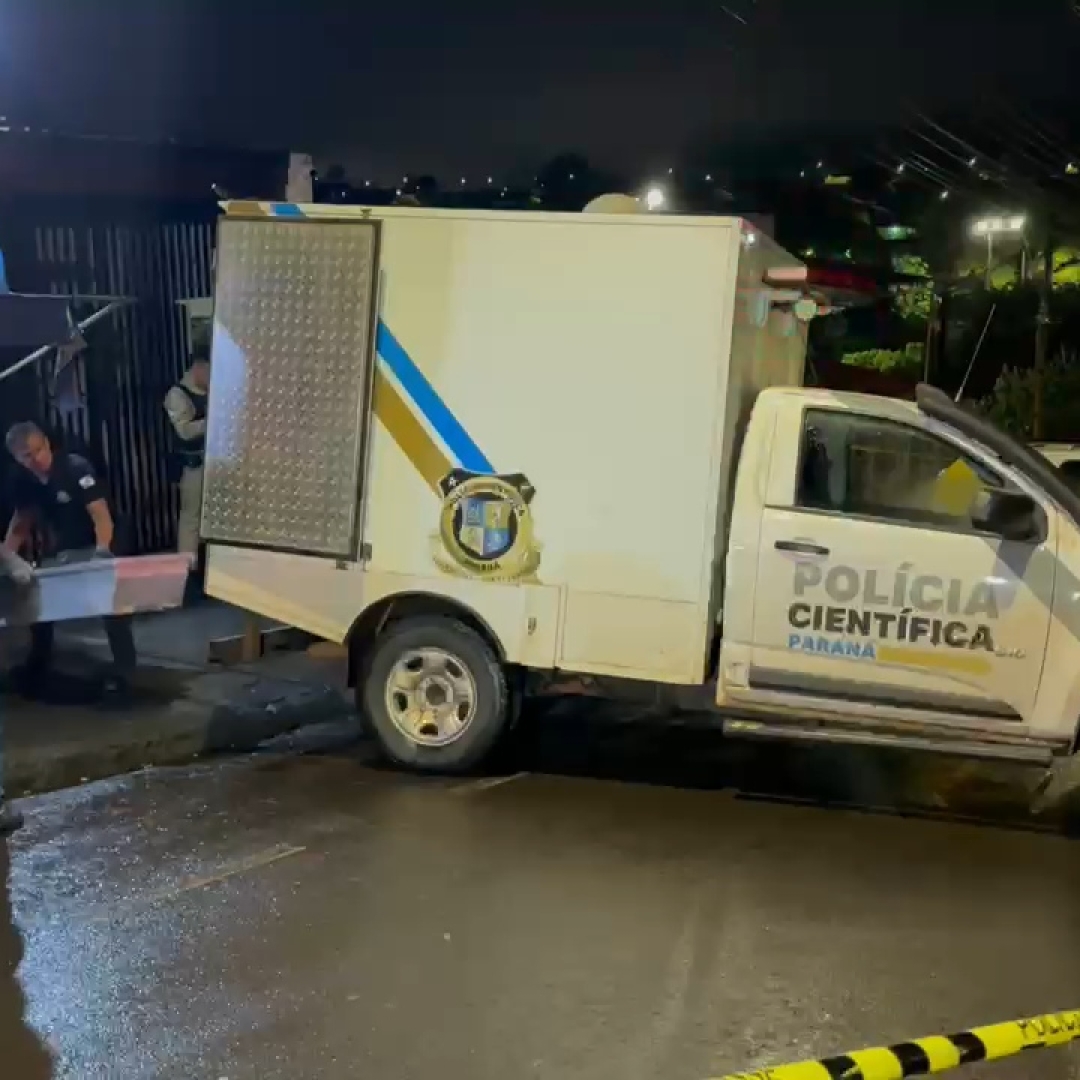 JOVEM DE 19 ANOS É EXECUTADO A TIROS DENTRO DE CONVENIÊNCIA EM LONDRINA 