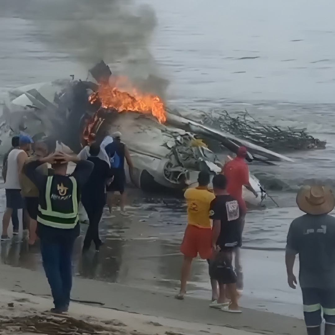 AVIÃO DE PEQUENO PORTE CAI NO LITORAL NORTE DE SÃO PAULO; PILOTO MORRE