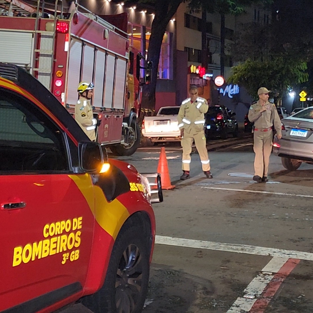 TRÊS PESSOAS FICAM FERIDAS APÓS COLISÃO NA ÁREA CENTRAL DE LONDRINA 