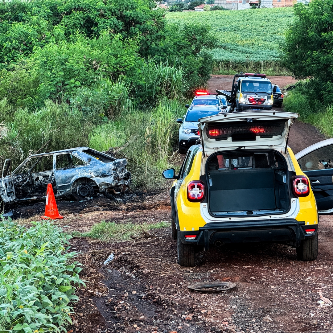 CORPO É ENCONTRADO CARBONIZADO DENTRO DE CARRO INCENDIADO NA ZONA NORTE DE LONDRINA