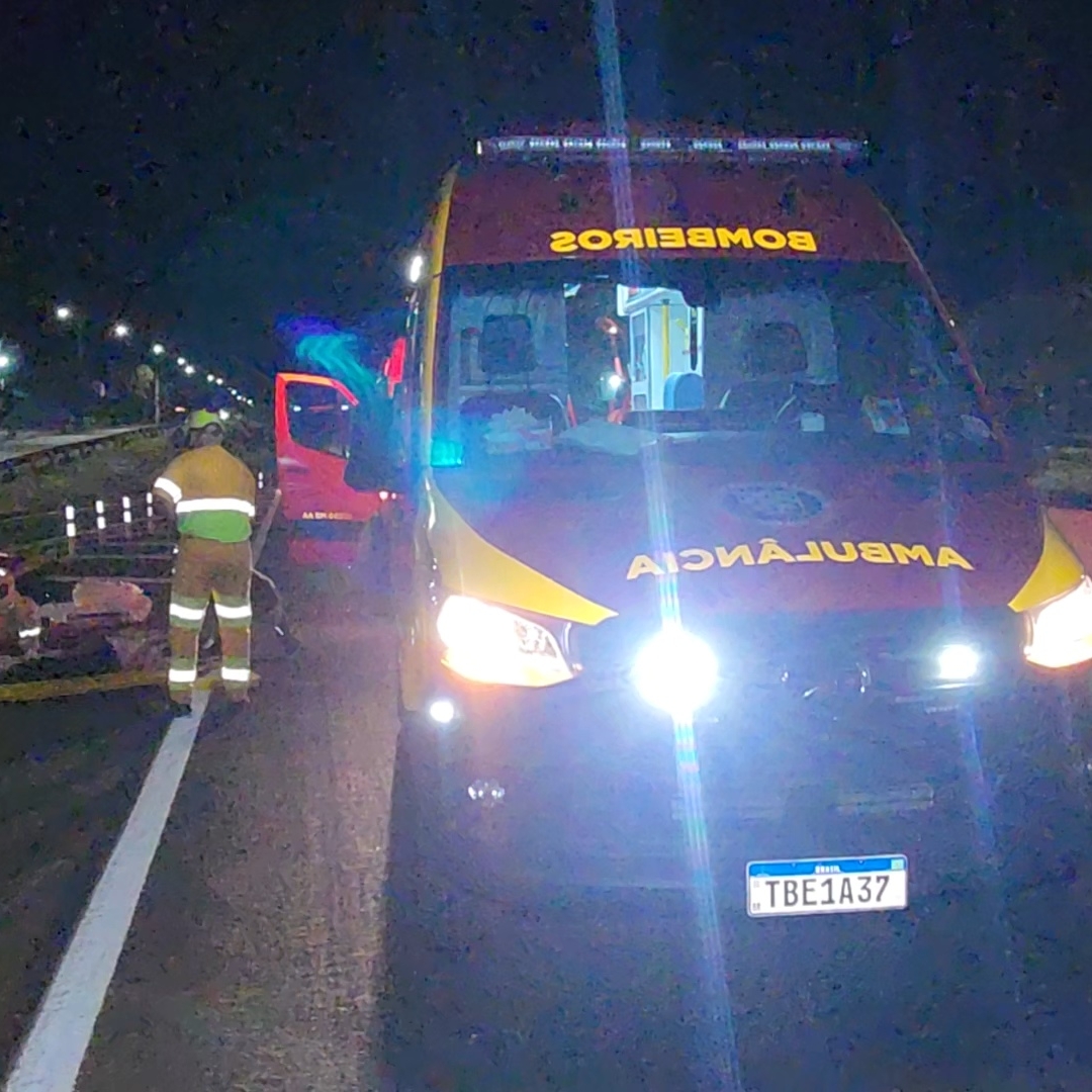 CASAL SOFRE QUEDA DE MOTO E FICA GRAVEMENTE FERIDO NA PR-445 EM LONDRINA