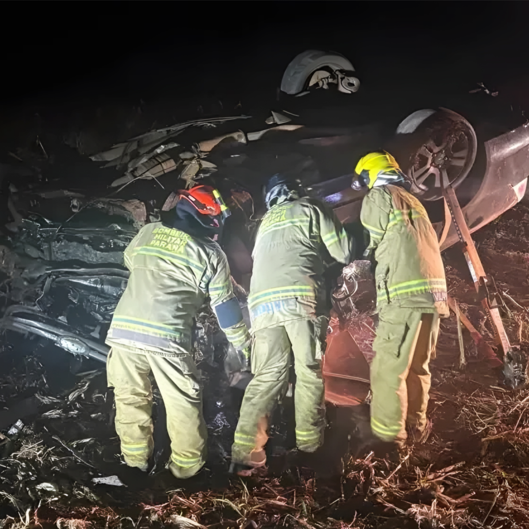 GRAVE ACIDENTE NA BR-369 DEIXA QUATRO MORTOS E QUATRO FERIDOS NO NORTE DO PARANÁ