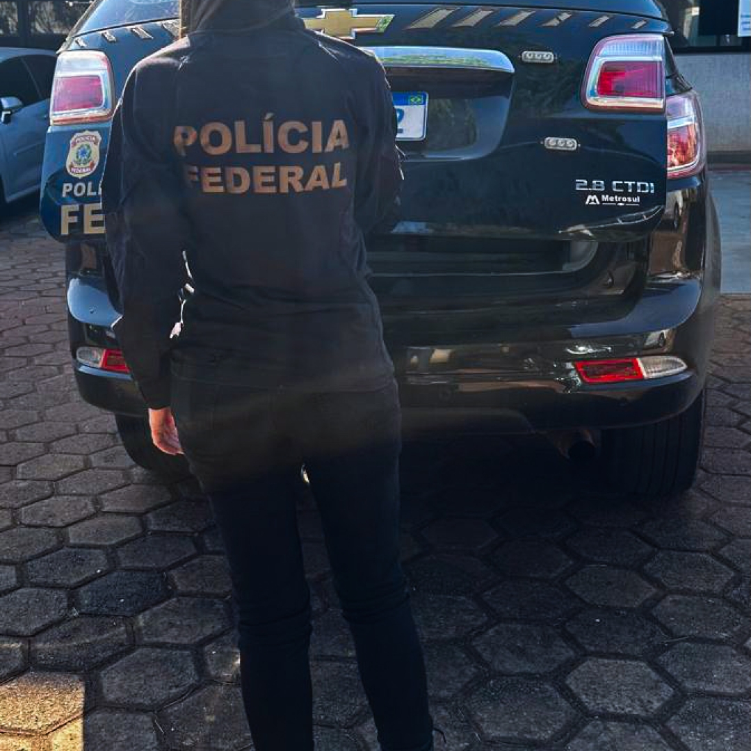 PF PRENDE HOMEM EM FLAGRANTE POR CRIMES RELACIONADOS A ABUSO SEXUAL INFANTIL EM LONDRINA