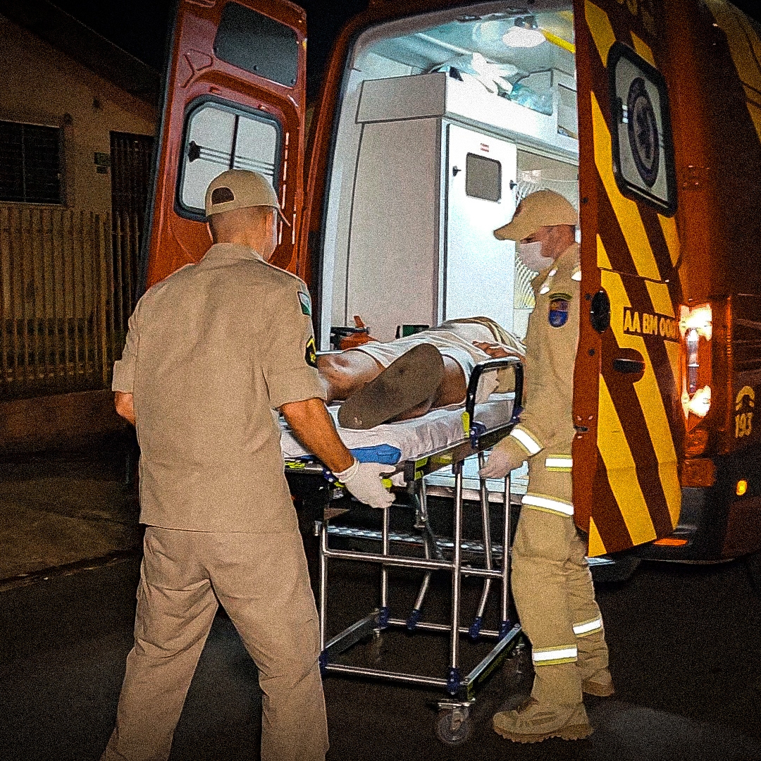 HOMEM É ESFAQUEADO PELA ESPOSA DURANTE BRIGA DE CASAL EM LONDRINA