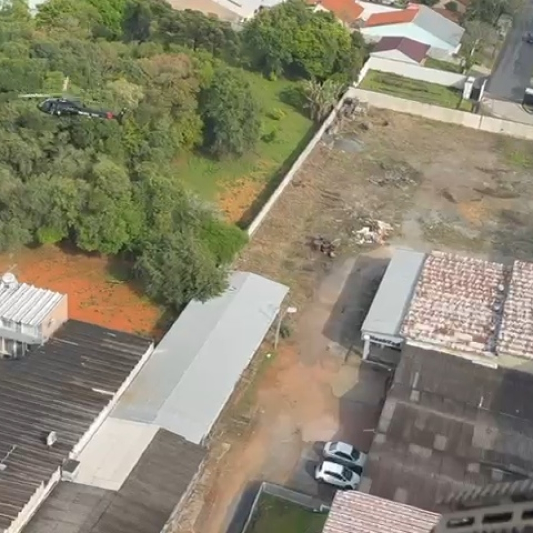 CONFRONTO EM SÃO JOSÉ DOS PINHAIS TERMINA COM MORTE DE 8⁰ SUSPEITO DE EXECUTAR EX-DELEGADO-GERAL DE SÃO PAULO