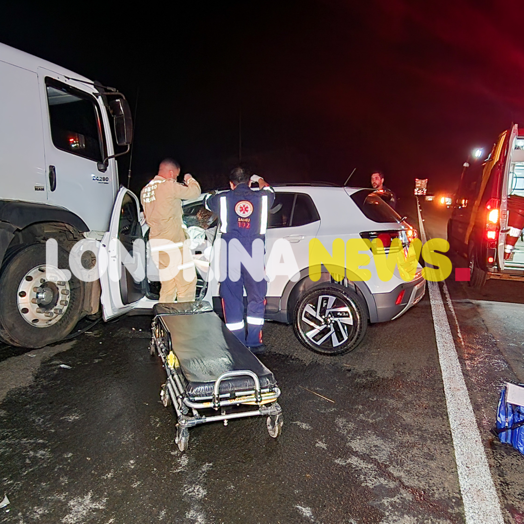 JOVEM DE 19 ANOS FICA GRAVEMENTE FERIDA EM COLISÃO FRONTAL NA PR-862 EM IBIPORÃ