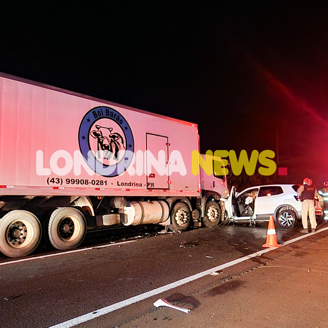 JOVEM DE 19 ANOS FICA GRAVEMENTE FERIDA EM COLISÃO FRONTAL NA PR-862 EM IBIPORÃ