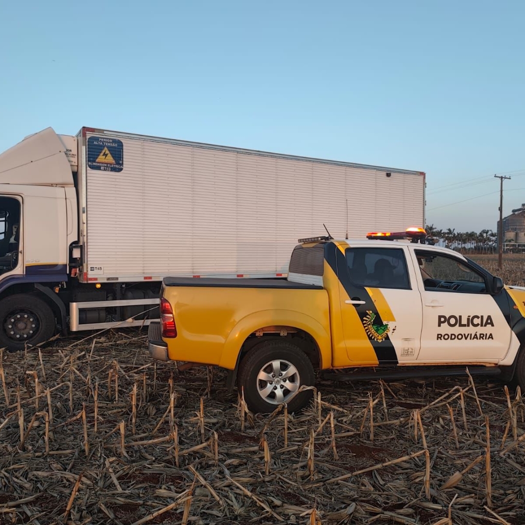 CAMINHÃO COM CARGA DE MEDICAMENTOS É ALVO DE ROUBO NA PR-323, EM SERTANÓPOLIS