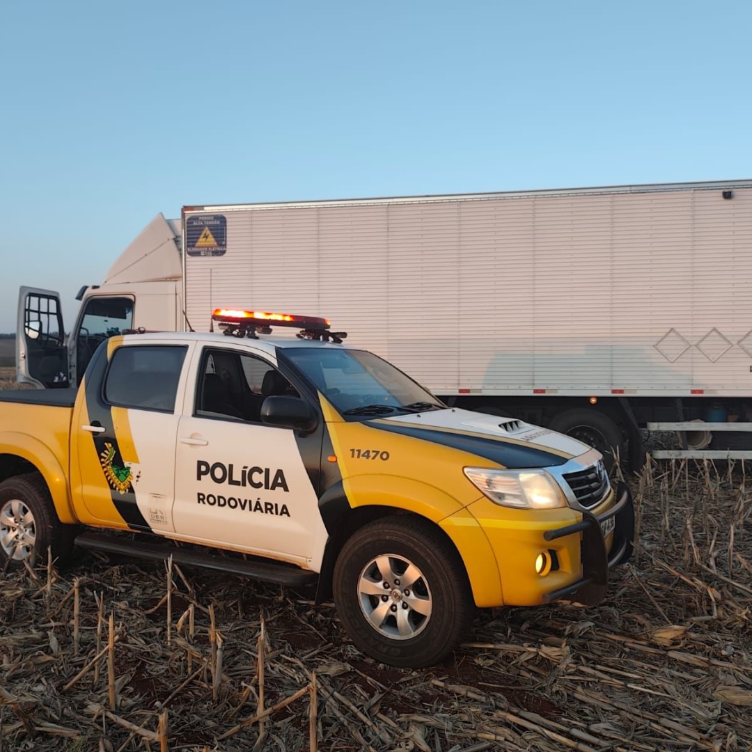 CAMINHÃO COM CARGA DE MEDICAMENTOS É ALVO DE ROUBO NA PR-323, EM SERTANÓPOLIS