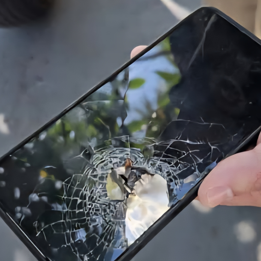 HOMEM É BALEADO DURANTE TENTATIVA DE HOMICÍDIO NA ZONA LESTE DE LONDRINA; CELULAR PODE TER SALVADO A VIDA DA VÍTIMA