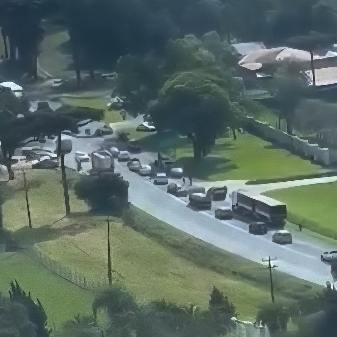 COLISÃO ENTRE CARRO E CAMINHÃO DEIXA DUAS PESSOAS MORTAS E CRIANÇA FERIDA NA BR-476, EM ARAUCÁRIA