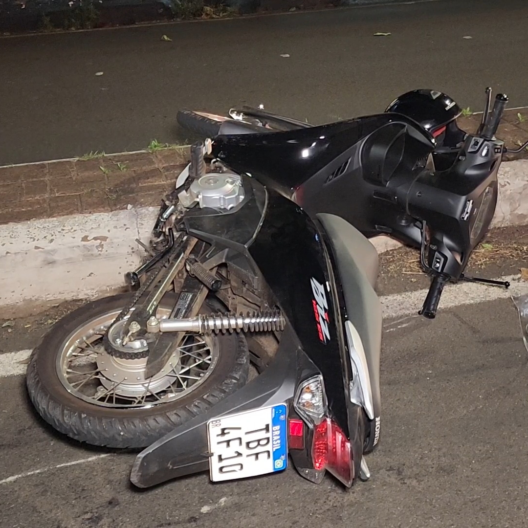 MOTOCICLISTA FICA FERIDO APÓS QUEDA NA AVENIDA MARINGÁ EM LONDRINA