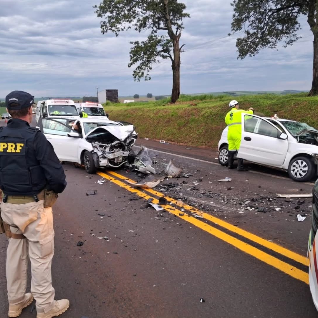 MÃE E FILHO MORREM APÓS COLISÃO FRONTAL NA BR-277, NO OESTE DO PR
