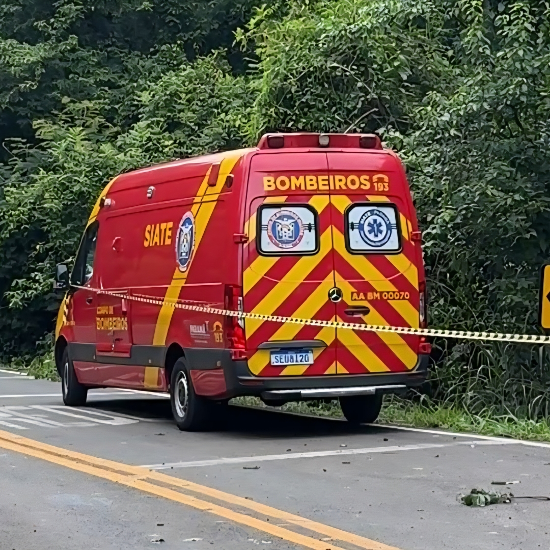CAMINHONEIRO MORRE APÓS TOMBAMENTO NA PR-538, EM LONDRINA