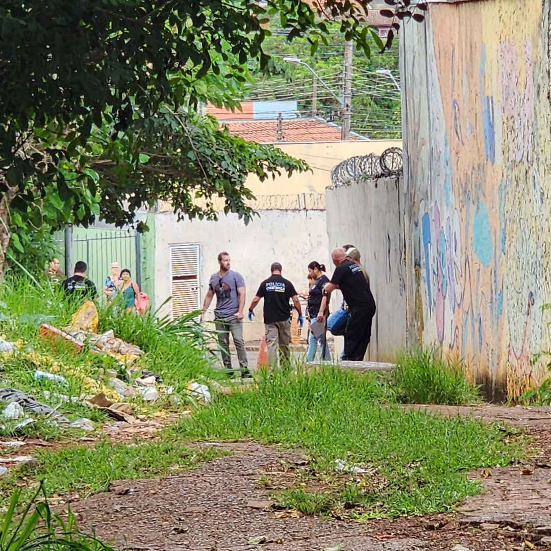 HOMEM É ENCONTRADO MORTO NA MATA DO MARCO ZERO, EM LONDRINA