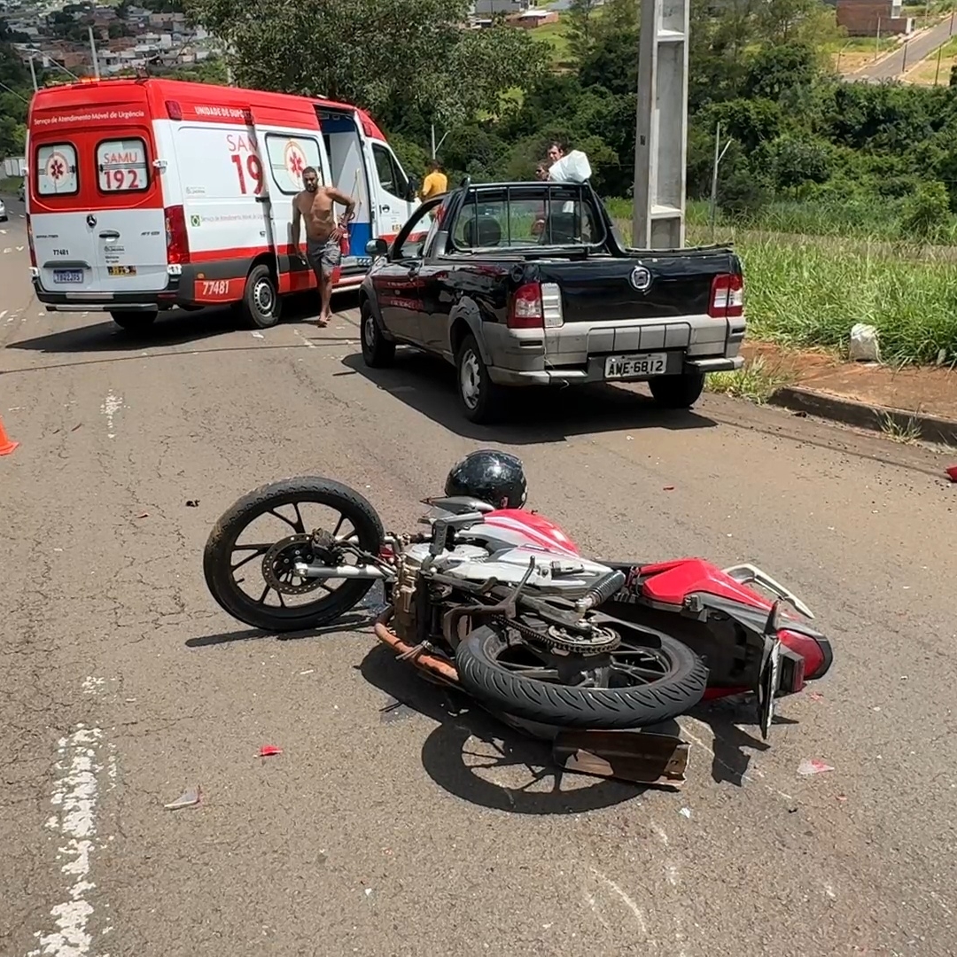 MOTOCICLISTA MORTO EM ACIDENTE NA ZONA OESTE DE LONDRINA É SEPULTADO; MOTORISTA DE CARRO SE APRESENTA À POLÍCIA