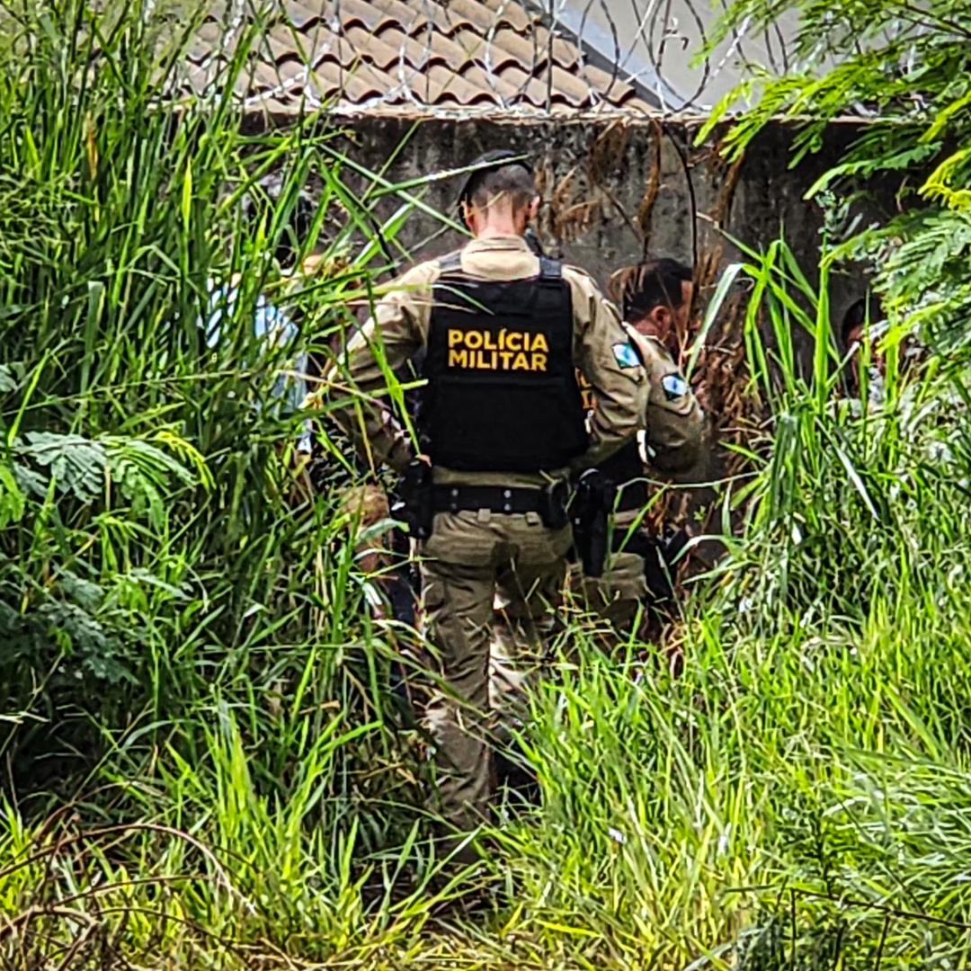 MULHER ENCONTRADA MORTA EM TERRENO É SEPULTADA EM LONDRINA; POLÍCIA CIVIL INVESTIGA O CASO