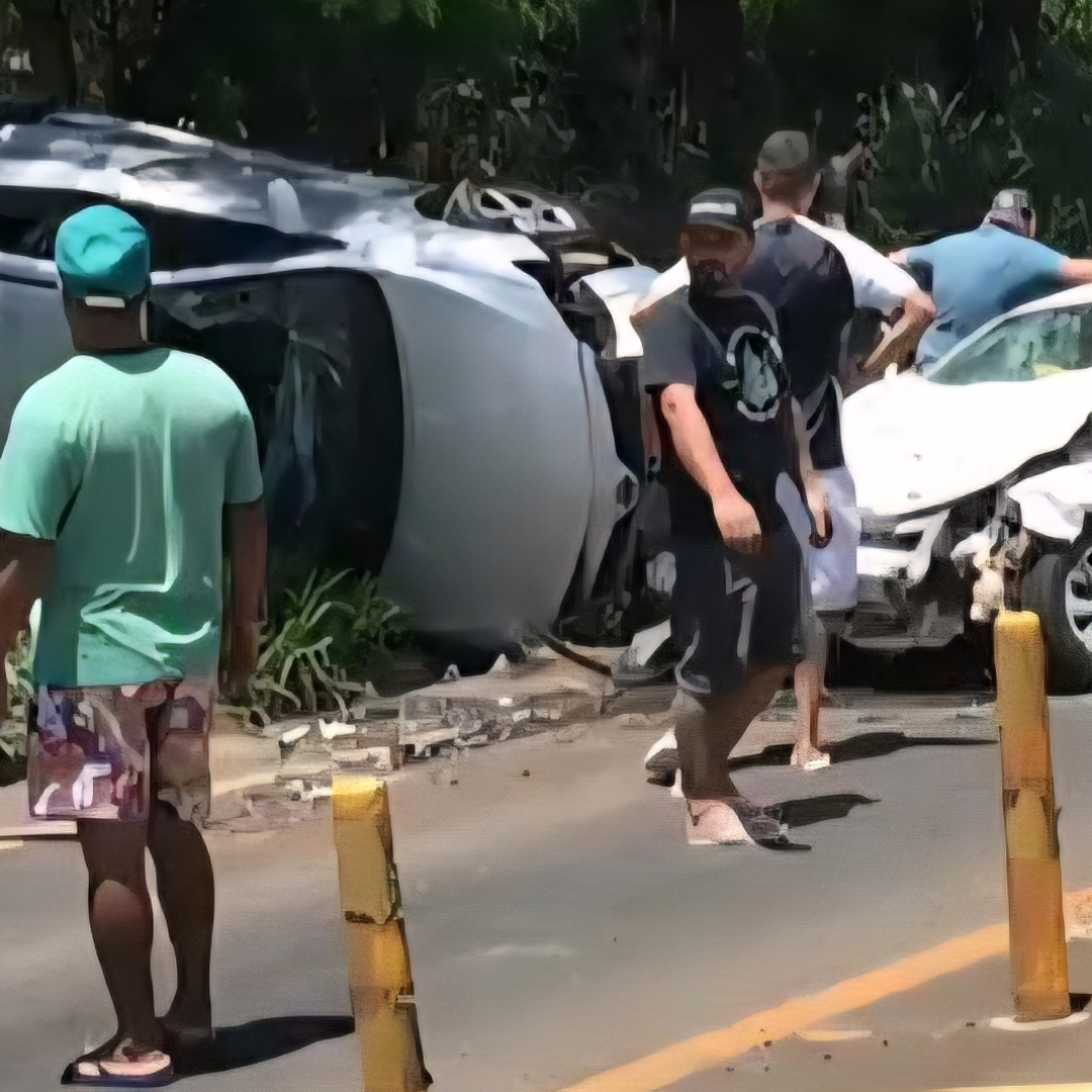ACIDENTE NA PR-445 DEIXA UM MORTO E QUATRO FERIDOS EM LONDRINA