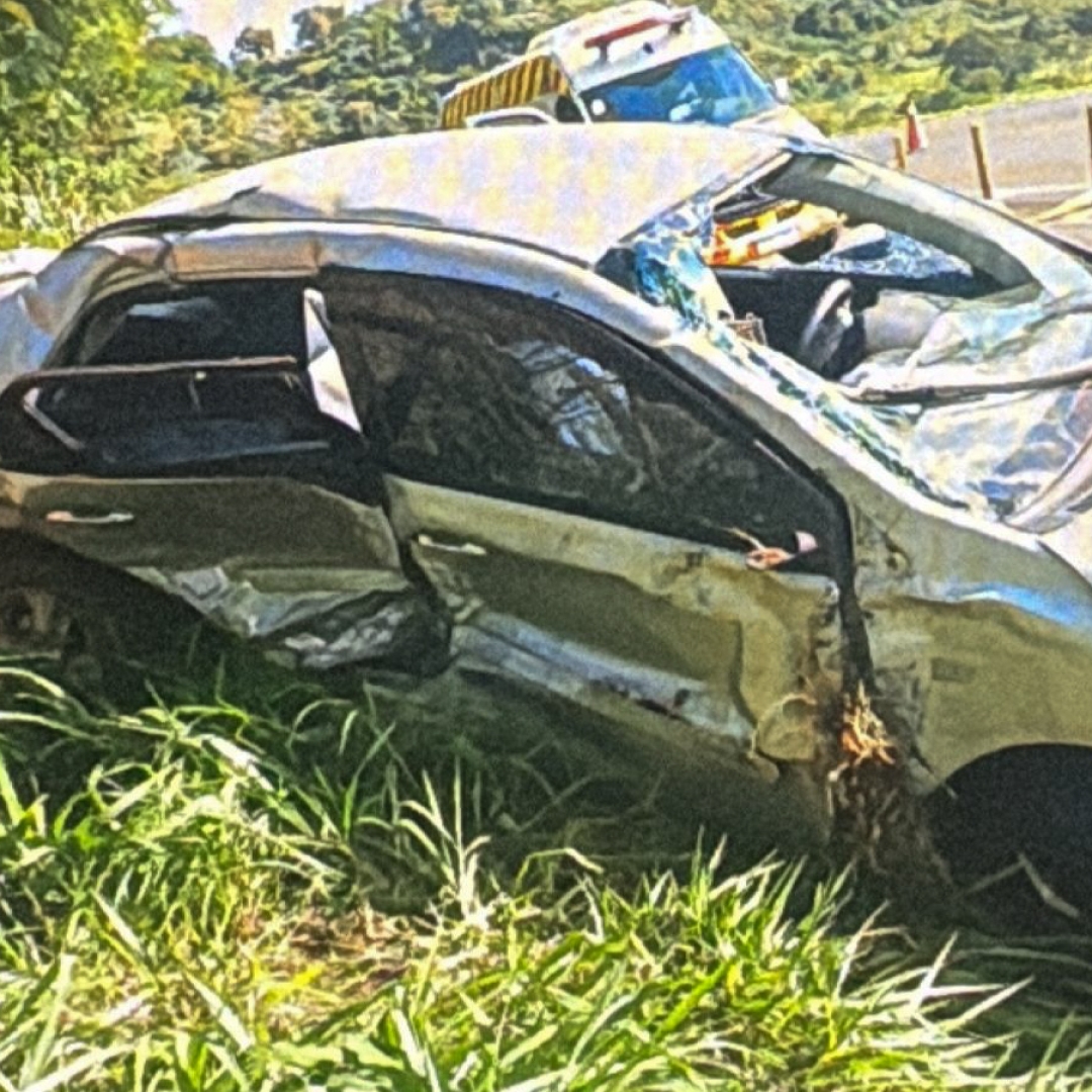 ACIDENTE NA PR-445 DEIXA UM MORTO E QUATRO FERIDOS EM LONDRINA