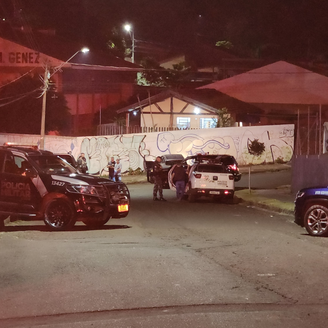 IDENTIFICAÇÃO: JOVEM MORRE EM CONFRONTO COM A PM APÓS ROUBO DE CARRO NA ZONA SUL DE LONDRINA 