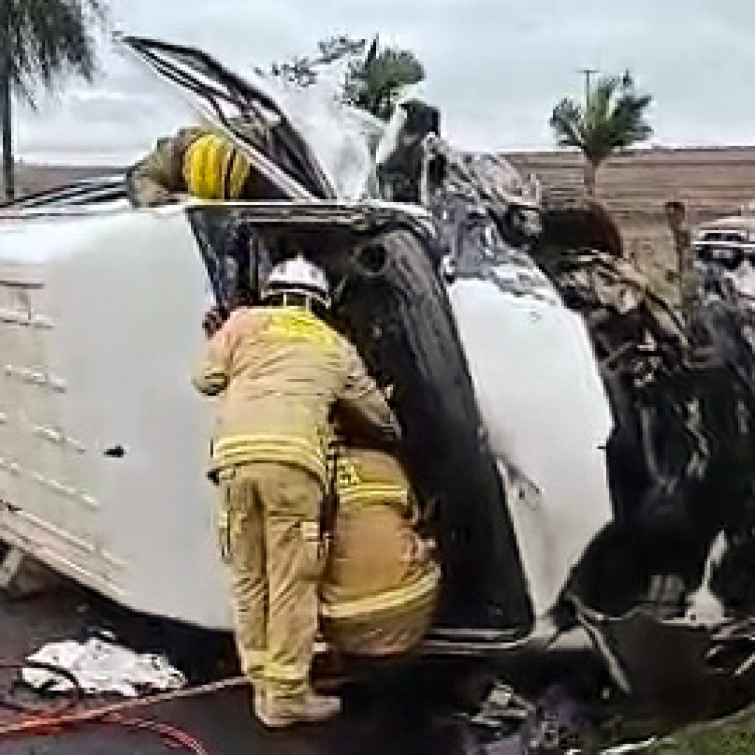 SEPULTADAS AS VÍTIMAS DE ACIDENTE ENVOLVENDO VAN E CARRO EM RODOVIA DE LONDRINA