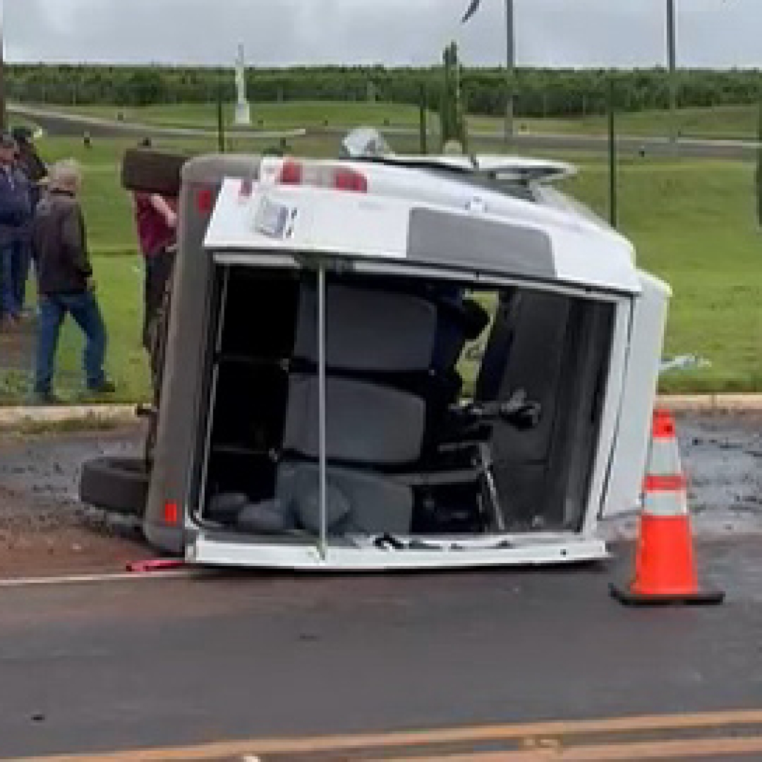SEPULTADAS AS VÍTIMAS DE ACIDENTE ENVOLVENDO VAN E CARRO EM RODOVIA DE LONDRINA