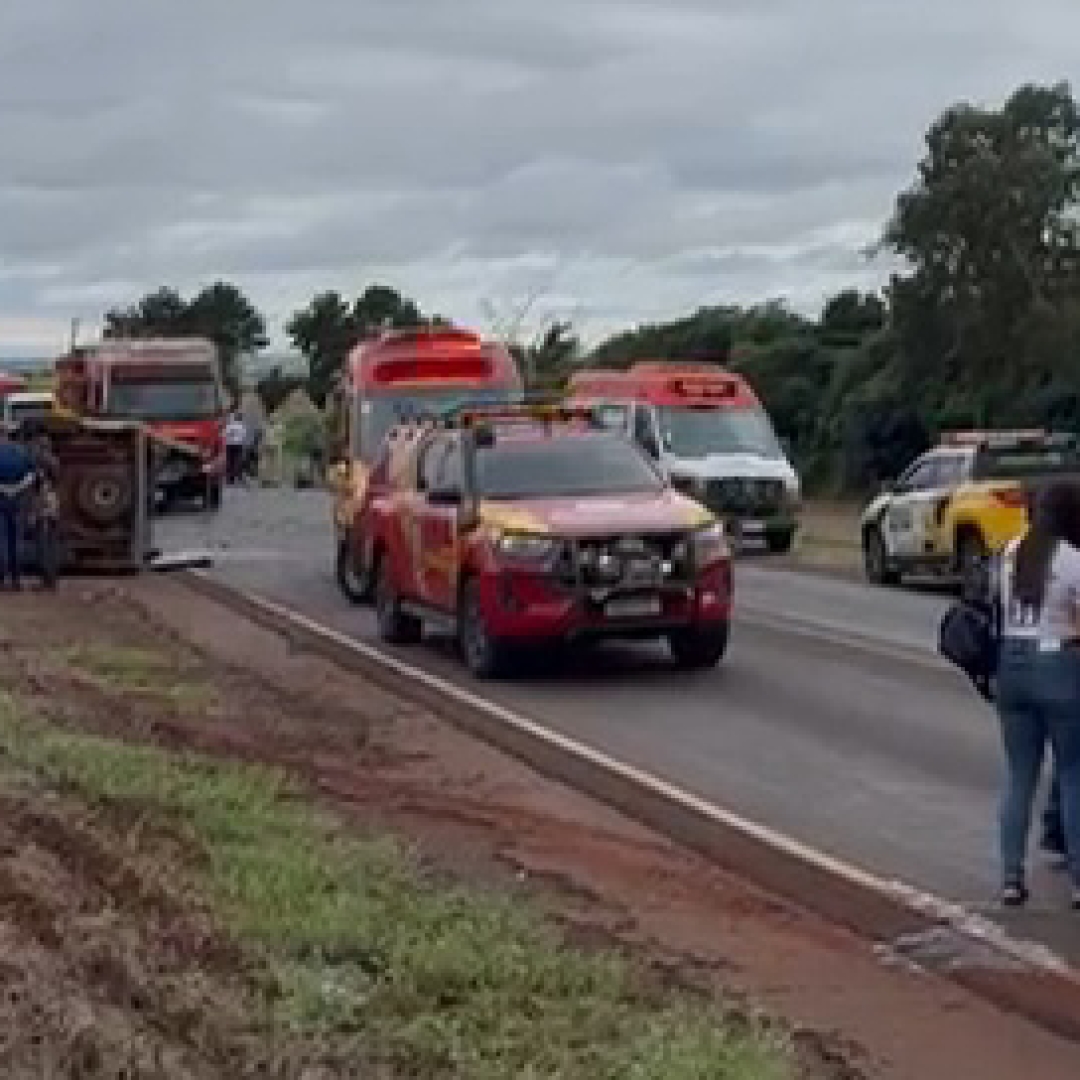 SEPULTADAS AS VÍTIMAS DE ACIDENTE ENVOLVENDO VAN E CARRO EM RODOVIA DE LONDRINA