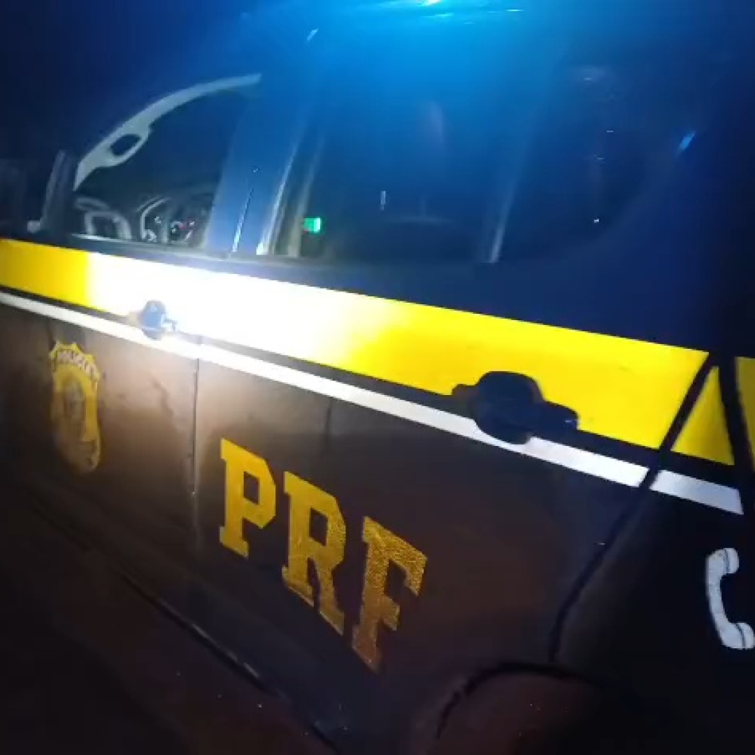 PRF FRUSTRA ROUBO A ÔNIBUS E PRENDE SUSPEITOS EM CAMPO MOURÃO
