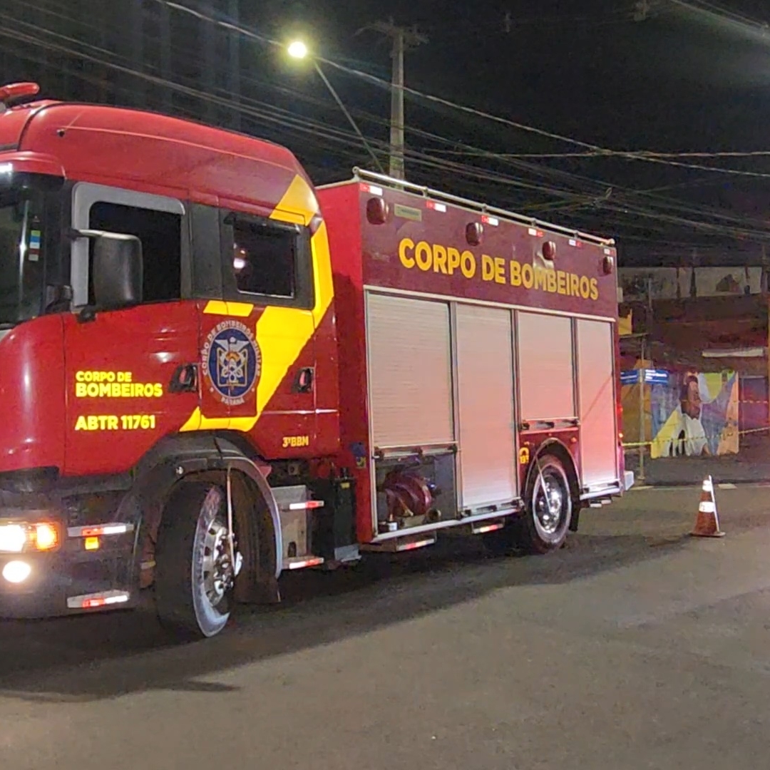 CARRETA INVADE CONDOMÍNIO RESIDENCIAL DURANTE A MADRUGADA E ASSUSTA MORADORES NO CENTRO DE LONDRINA