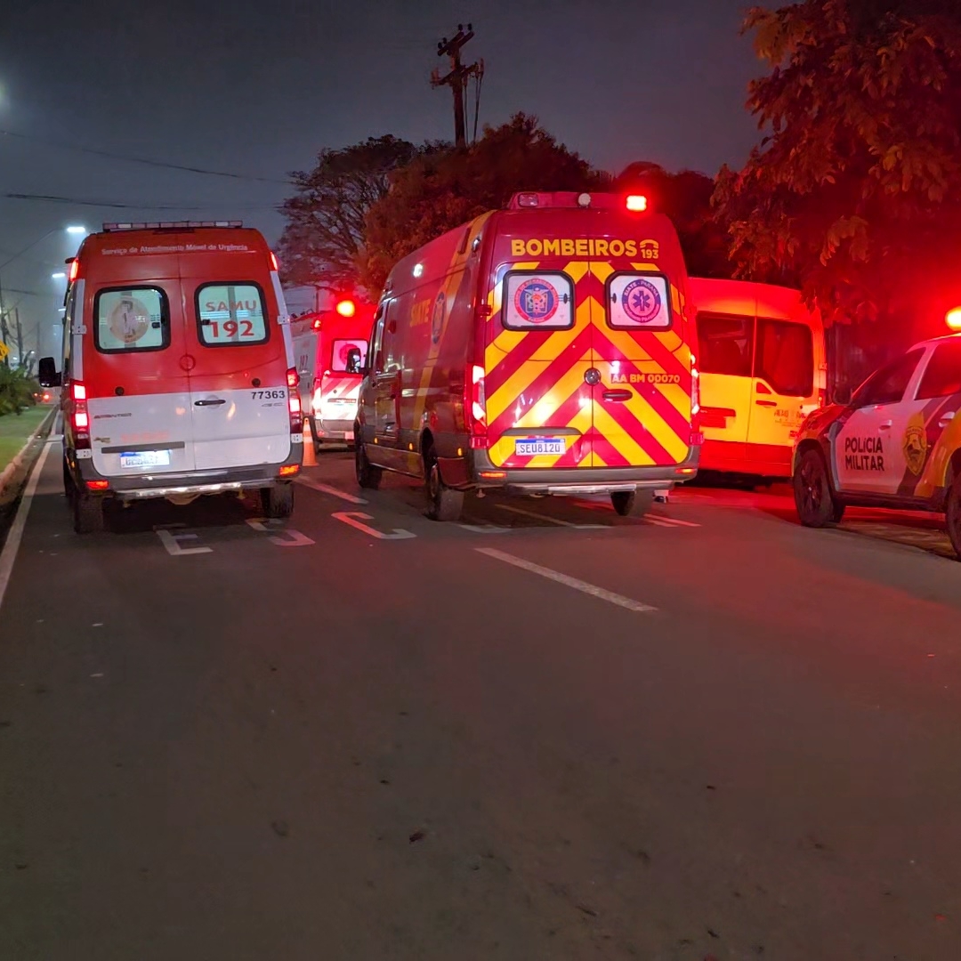 INCÊNDIO EM HOTEL PRÓXIMO AO AEROPORTO DEIXA HOMEM EM ESTADO GRAVE E MOBILIZA GRANDE OPERAÇÃO DE RESGATE EM LONDRINA
