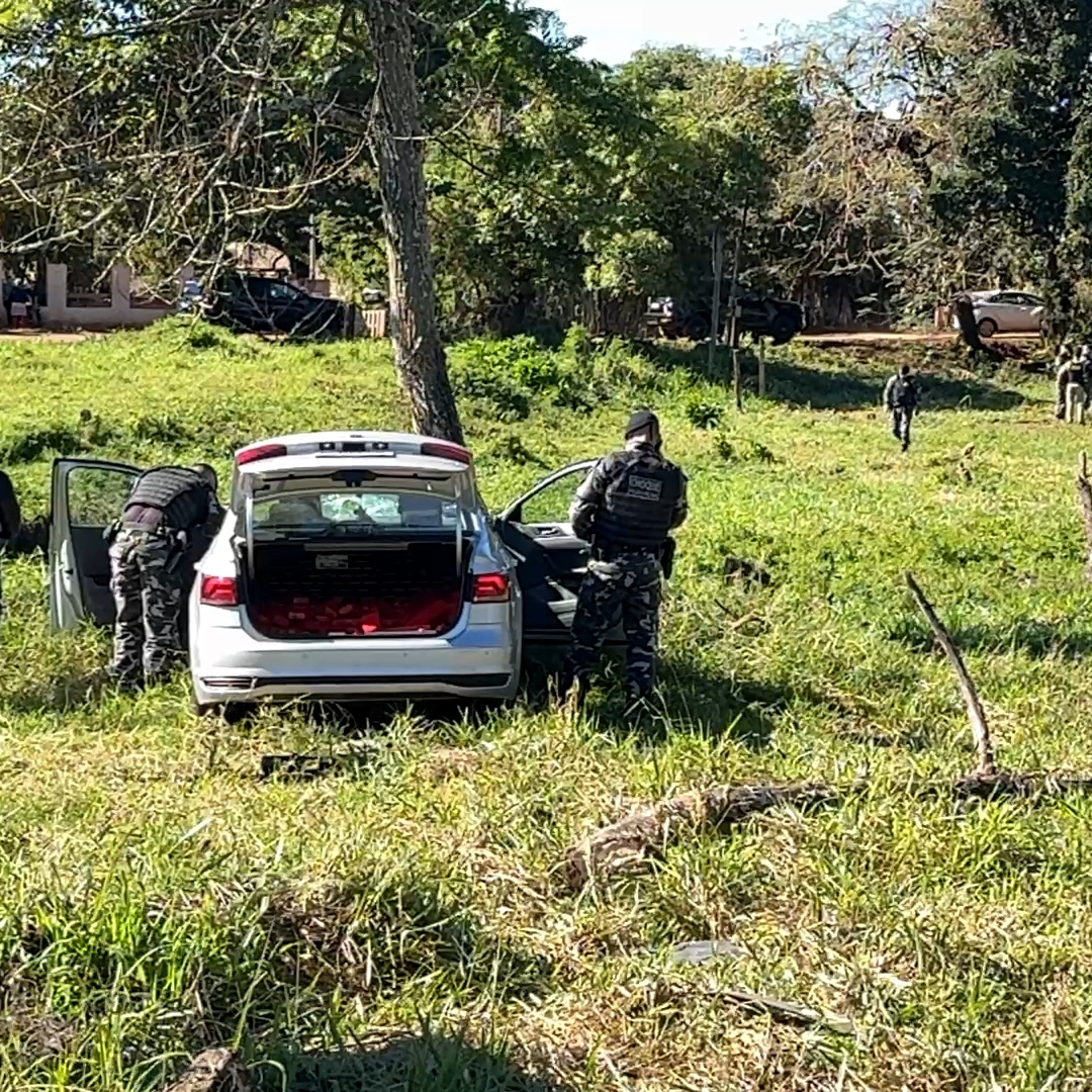 HOMEM MORRE APÓS CONFRONTO COM O CHOQUE DURANTE PERSEGUIÇÃO NA BR-369 EM IBIPORÃ; QUASE 177 KG DE DROGAS SÃO APREENDIDOS