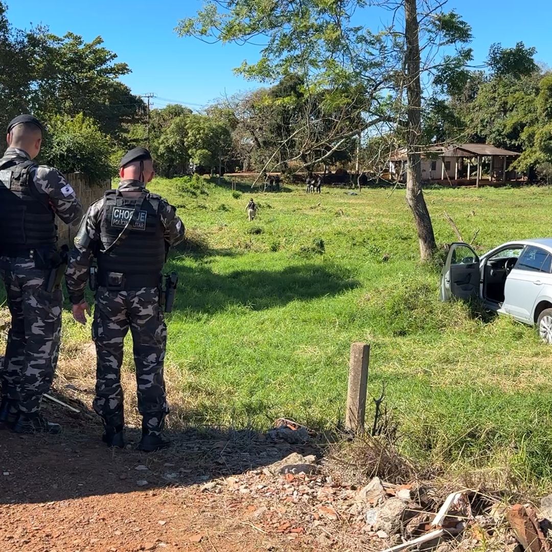 HOMEM MORRE APÓS CONFRONTO COM O CHOQUE DURANTE PERSEGUIÇÃO NA BR-369 EM IBIPORÃ; QUASE 177 KG DE DROGAS SÃO APREENDIDOS