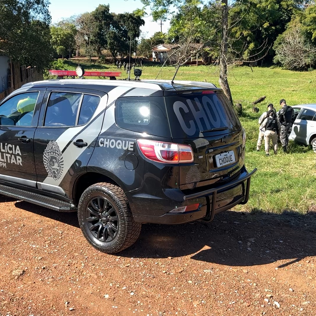 HOMEM MORRE APÓS CONFRONTO COM O CHOQUE DURANTE PERSEGUIÇÃO NA BR-369 EM IBIPORÃ; QUASE 177 KG DE DROGAS SÃO APREENDIDOS