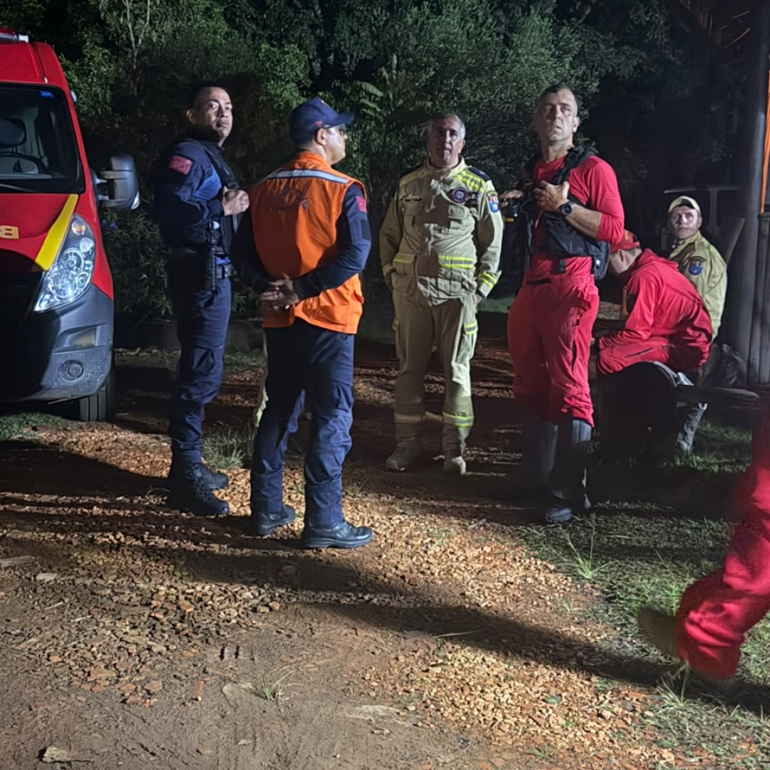 JOVEM DE LONDRINA SEGUE DESAPARECIDA APÓS ACIDENTE EM CACHOEIRA DE SAPOPEMA; GUARDA MUNICIPAL REFORÇA BUSCAS