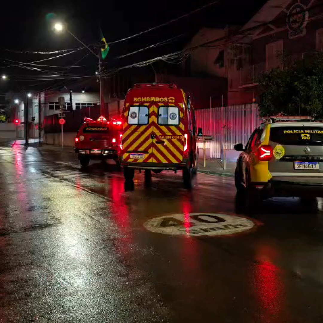 DISPAROS DE ARMA DE FOGO MOBILIZAM POLÍCIA E BOMBEIROS NO CENTRO DE LONDRINA; VÍTIMA BALEADA DESAPARECE