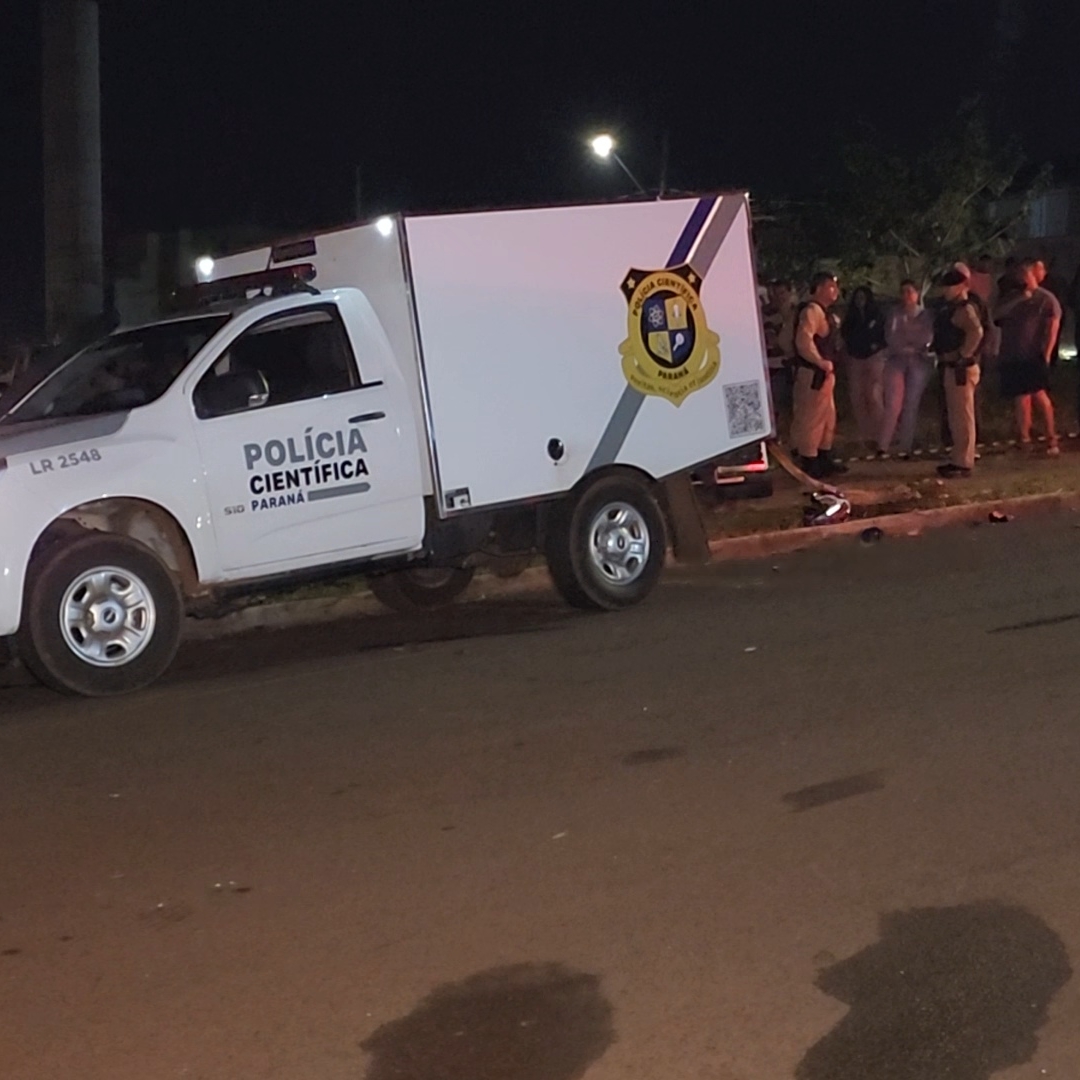 GRAVÍSSIMO ACIDENTE ENTRE CARRO E MOTO DEIXA TRÊS MORTOS NA ZONA NORTE DE LONDRINA