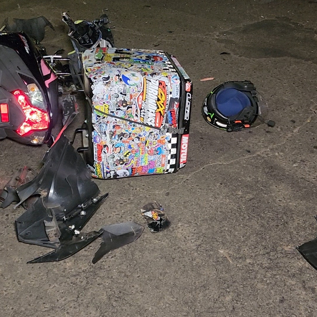 JOVEM FICA GRAVEMENTE FERIDO APÓS BATIDA ENTRE CARRO E MOTONETA EM LONDRINA