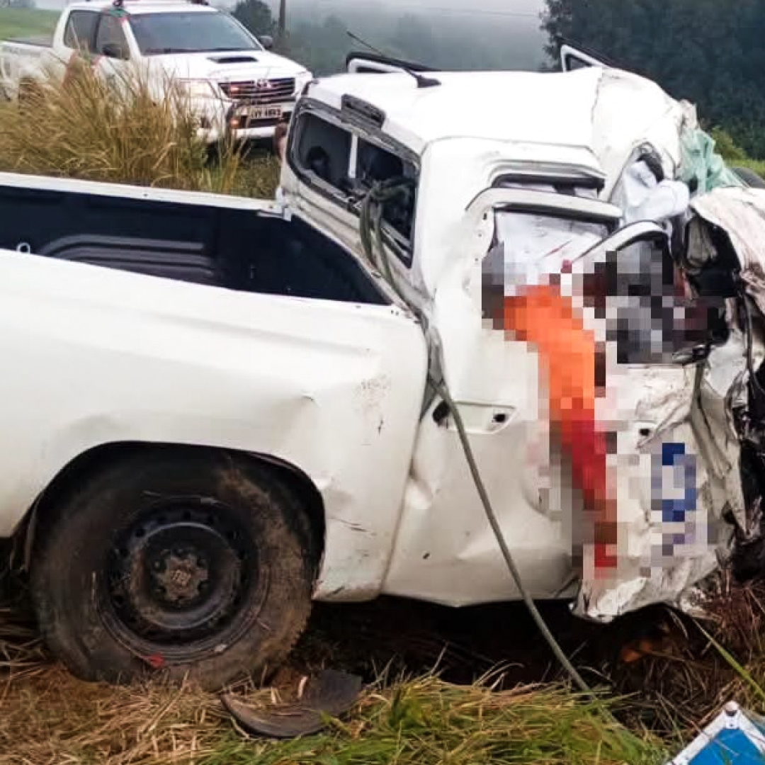 CINCO PESSOAS MORREM EM GRAVE COLISÃO FRONTAL NA PR-090, EM VENTANIA