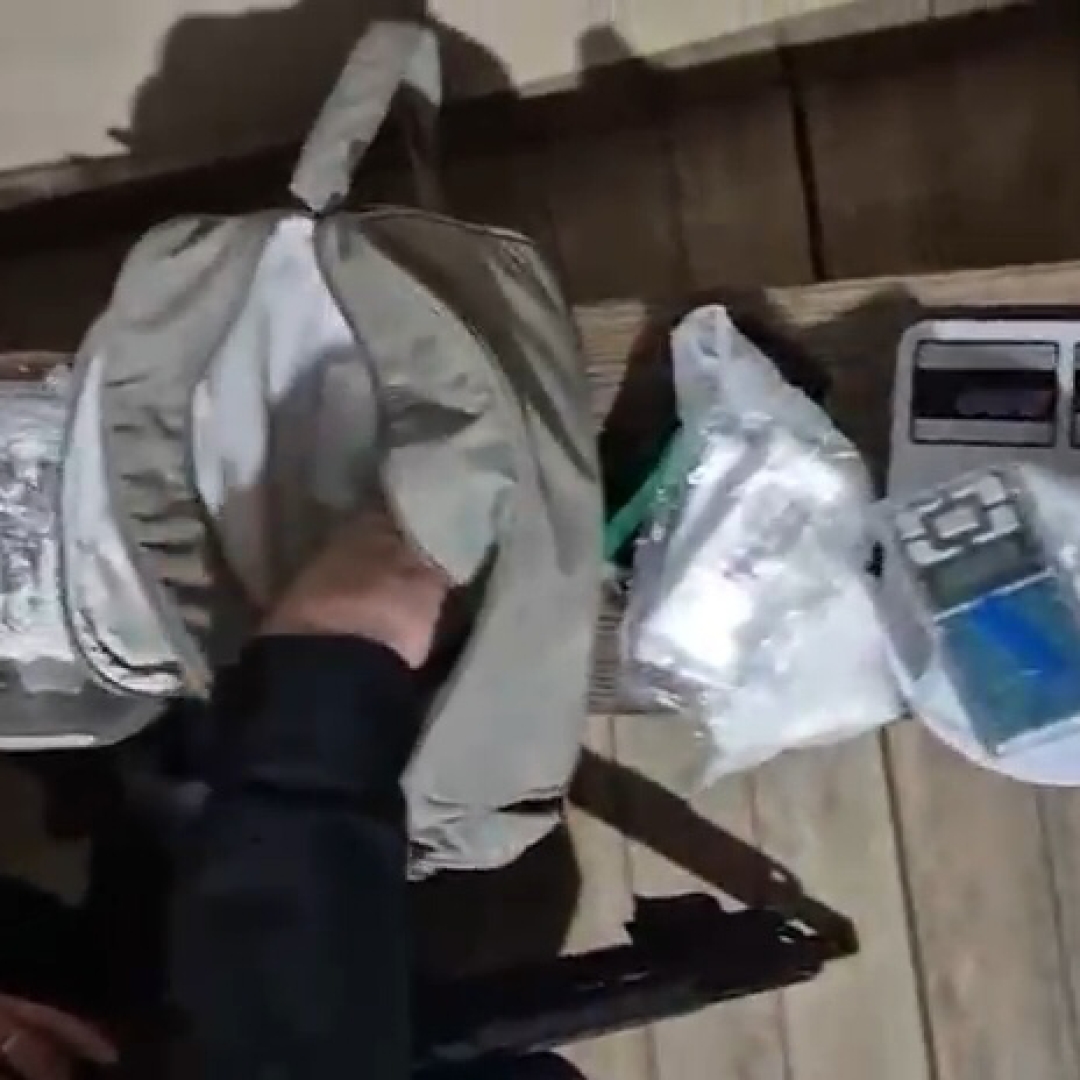 PCPR PRENDE DOIS SUSPEITOS DE OPERAR DISQUE-DROGA E APREENDE COCAÍNA EM LONDRINA