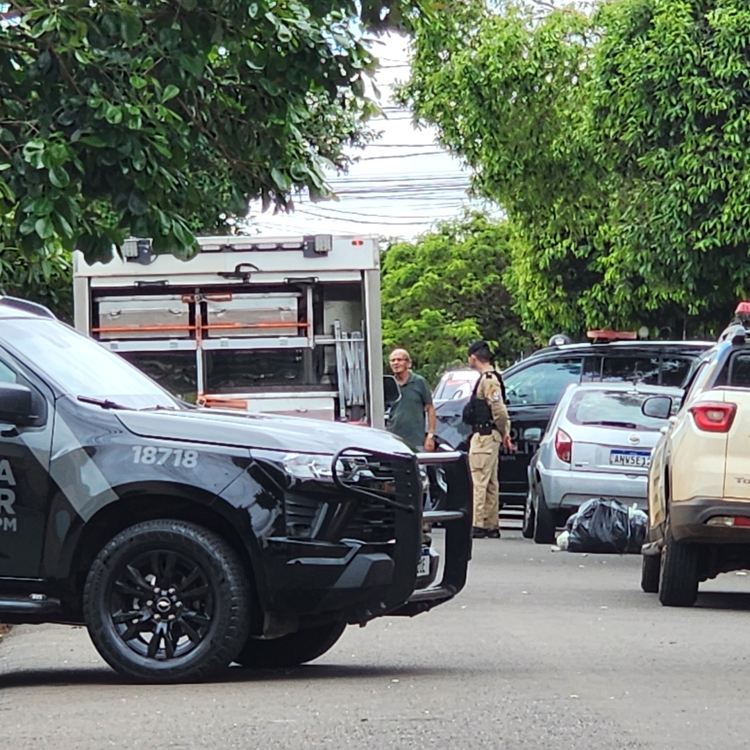 HOMEM MORRE EM CONFRONTO COM A POLÍCIA MILITAR APÓS ROUBO A FARMÁCIA EM LONDRINA