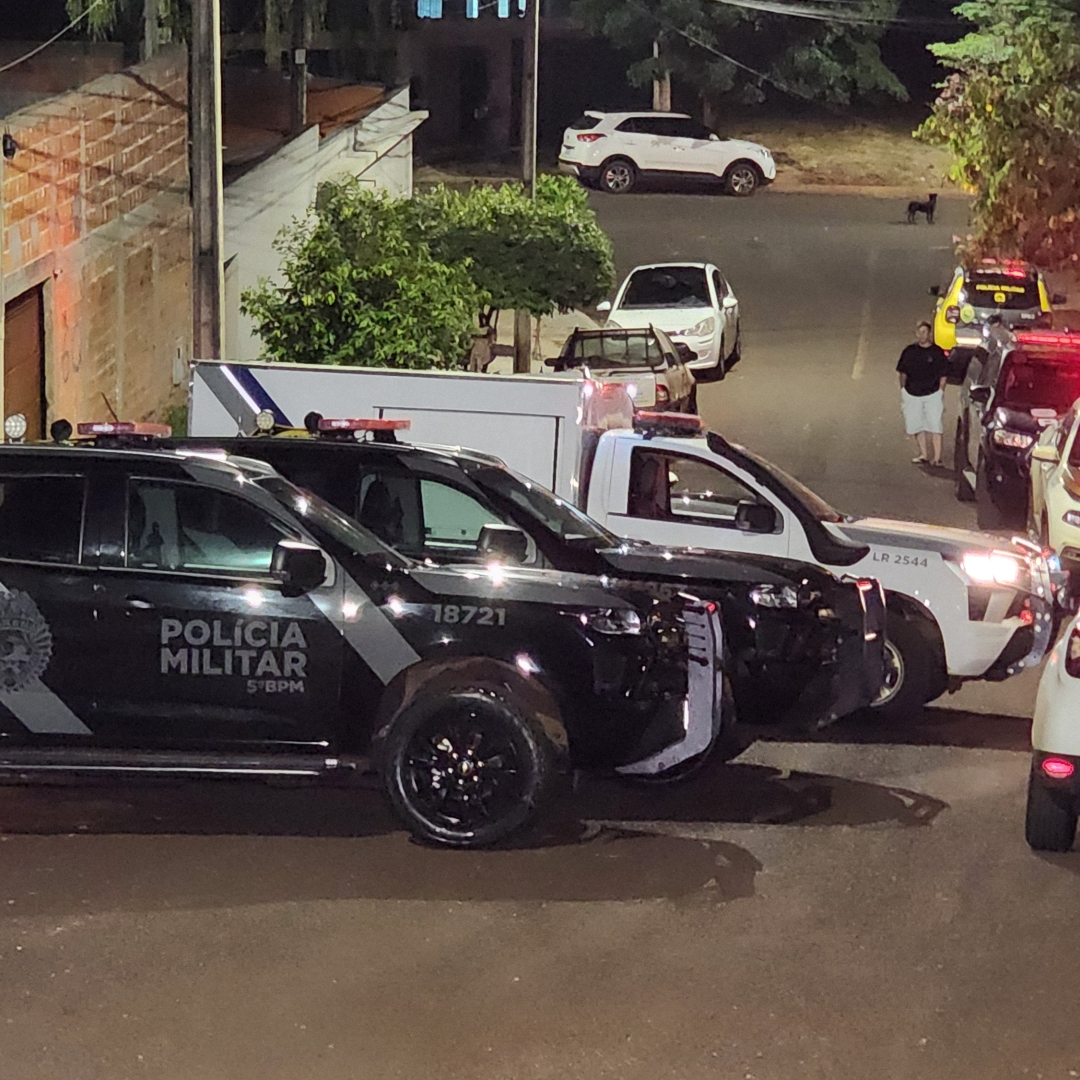 EX-POLICIAL PROCURADO POR ESTUPRO DE VULNERÁVEL MORRE EM CONFRONTO COM O CHOQUE NA ZONA NORTE DE LONDRINA; MULHER É PRESA