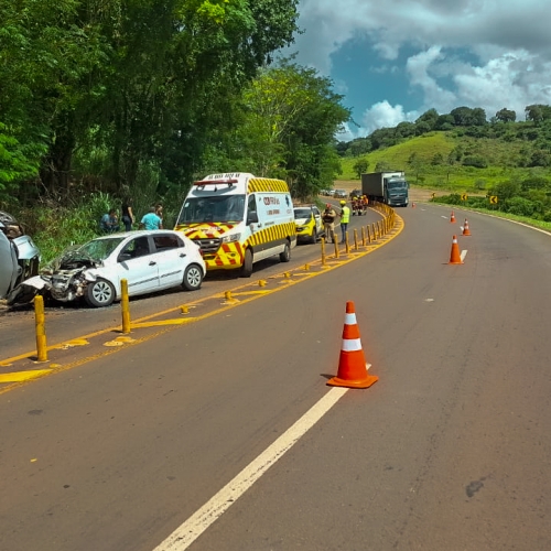 ACIDENTE NA PR-445 DEIXA UM MORTO E QUATRO FERIDOS EM LONDRINA