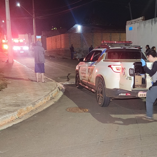 HOMEM É MORTO TIROS NO MEIO DA RUA NA ZONA NORTE DE LONDRINA