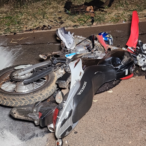 MOTOCICLISTA MORRE E DUAS PESSOAS FICAM FERIDAS EM GRAVE ACIDENTE NA PR-545, EM LONDRINA