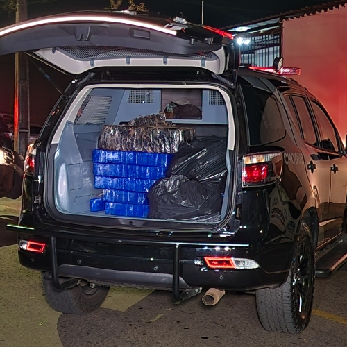 DENÚNCIA DE TRÁFICO TERMINA EM CONFRONTO E APREENSÃO DE MAIS DE 330 KG DE DROGAS EM LONDRINA